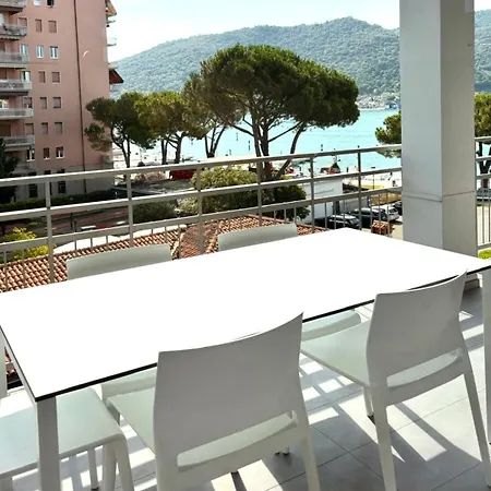 Iseo Franciacorta Living 아파트 사르니코